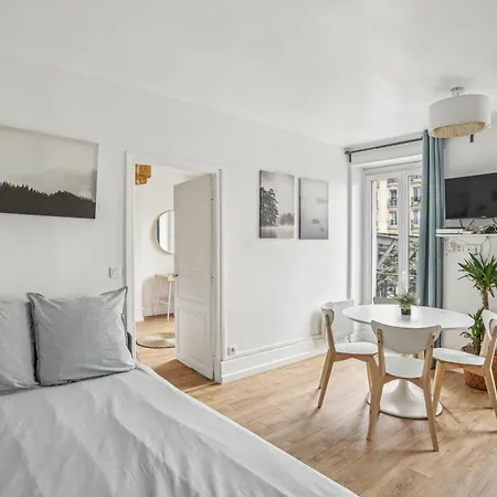 Apartamento Eiffel Tower Is A 10 Minute Walk Away!
